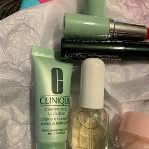 Clinique Other - Clinique set Clinique Other - Clinique set